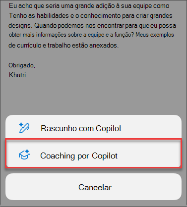 Opção de menu para Treinamento por Copilot no Outlook para dispositivos móveis