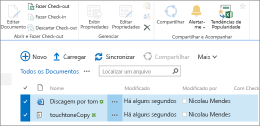 Parte Editar da faixa de opções com dois itens selecionados na lista