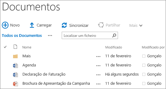 Captura de ecrã a mostrar uma biblioteca de documentos no SharePoint Server 2016