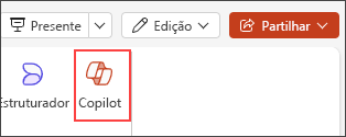 Captura de ecrã do botão Copiloto no menu do friso do PowerPoint