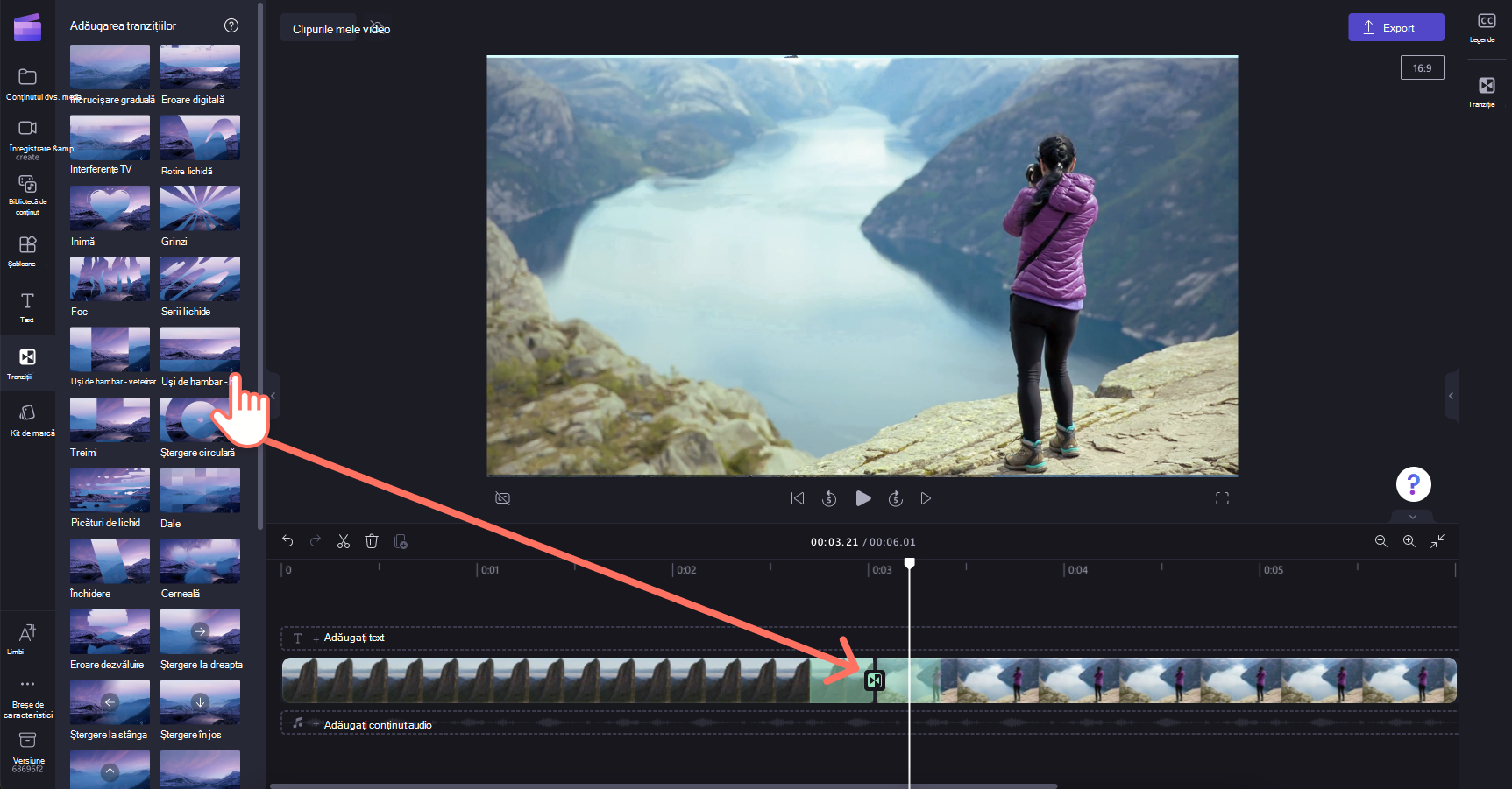 O imagine cu un utilizator glisând și fixând o tranziție în cronologia dintre două clipuri.
