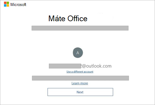 Zobrazuje obrazovku, ktorá sa zobrazí pri kúpe nového zariadenia, ktoré obsahuje licenciu na Office. Táto obrazovka označuje, že Office našiel vaše existujúce Microsoft konto.
