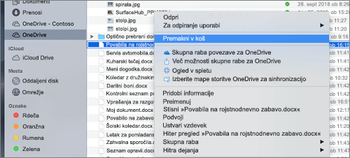 Izbor menija z desno tipko miške za brisanje datoteke iz storitve OneDrive v iskalniku Mac Finder