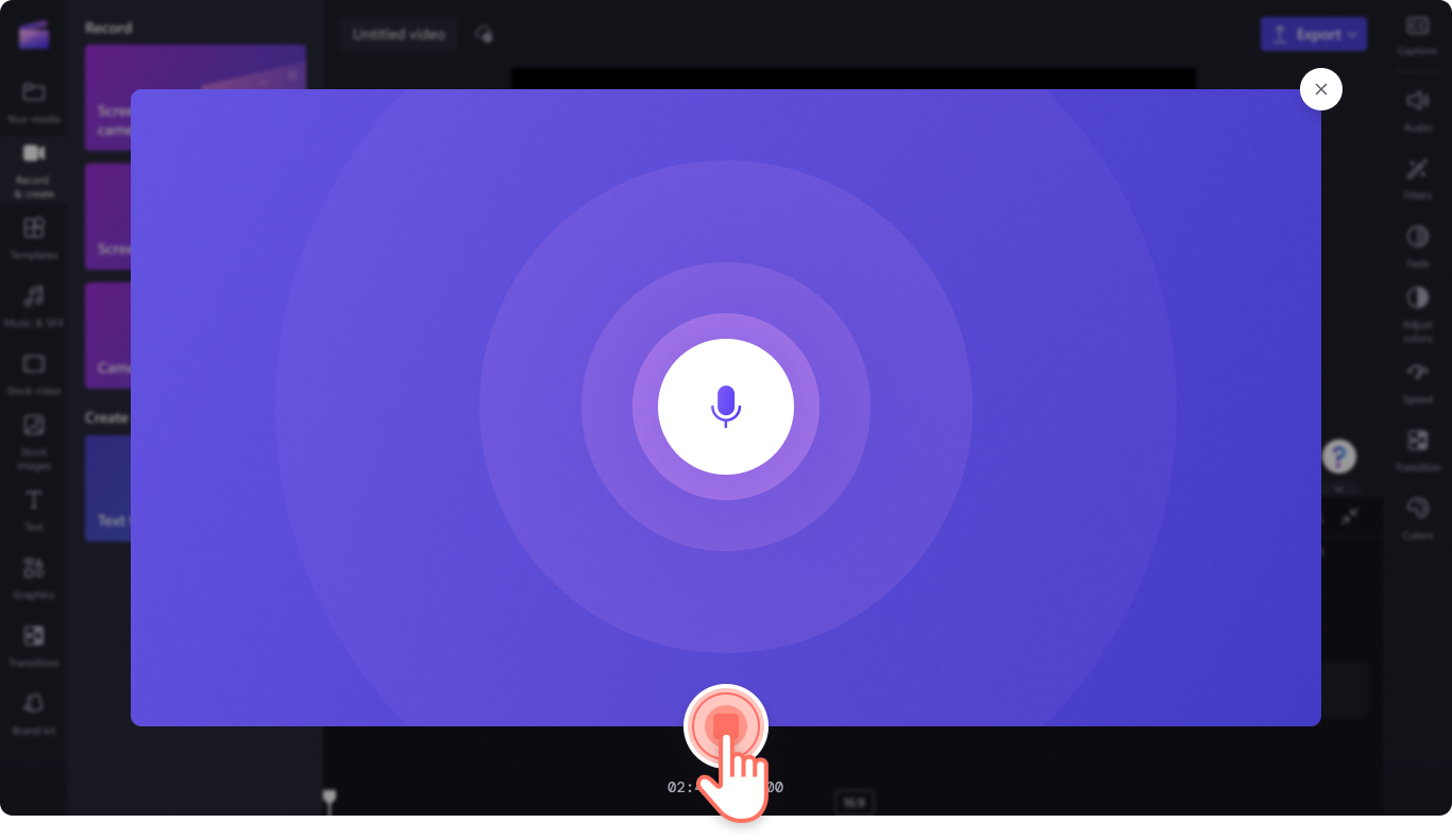 Slika uporabnika, ki klikne gumb za ustavitev.