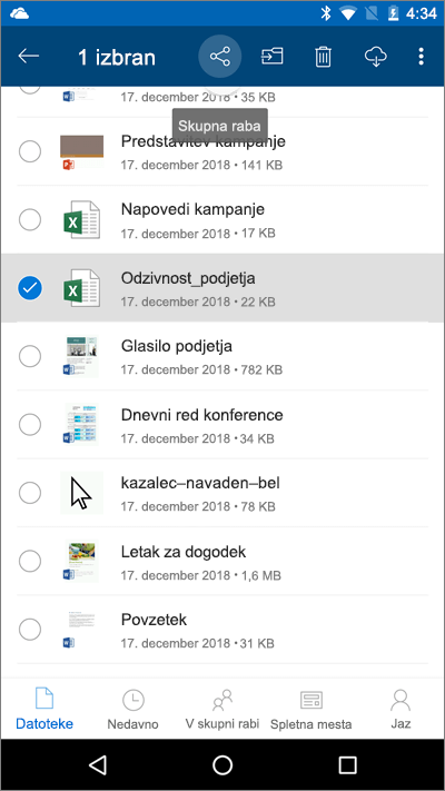 Posnetek zaslona mobilne aplikacije storitve OneDrive z izbrano datoteko in označeno ikono za nalaganje