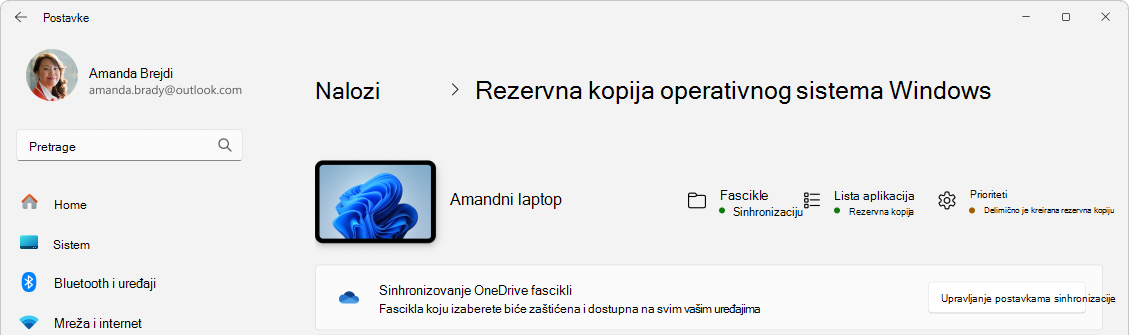 Snimak ekrana postavki koji prikazuje status Windows rezervne kopije.