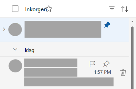 Skärmbild som visar meddelandelistan med ett fäst meddelande högst upp och ett oklippt meddelande under Dagens e-postmeddelande