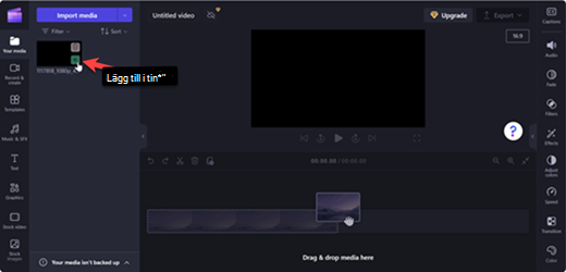 En skärmbild av Clipchamps redigeringssida med en pekare på alternativet Lägg till i tidslinjen på videon.