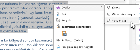 OneNote'ta seçilmiş bir metin. Bağlam menüsü görüntülenir, "Copilot" seçilidir ve alt menüde "Bunu yeniden yaz" seçeneği seçilmiştir.