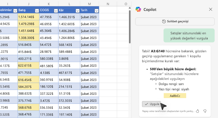 Excel’de Copilot’u kullanarak değerleri vurgulamayı gösteren ekran görüntüsü.