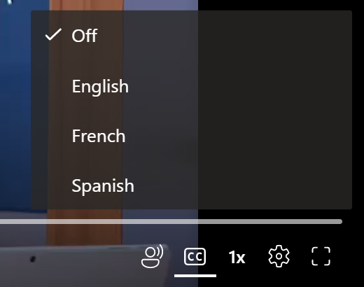 Kapalı açıklamalı alt yazı menüsünde farklı açıklamalı alt yazılar, İngilizce, Fransızca ve İspanyolca gösterilir