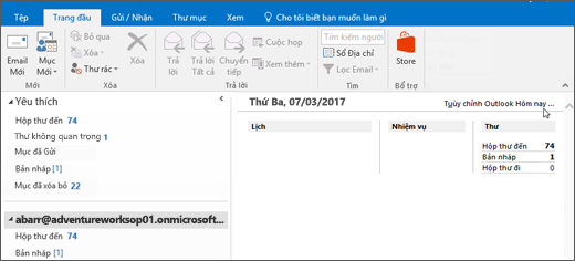 Ảnh chụp màn hình của dạng xem Outlook Hôm nay trong Outlook, hiển thị tên của chủ sở hữu hộp thư, ngày và ngày hiện tại cũng như lịch, tác vụ cùng thư liên kết cho ngày đó.